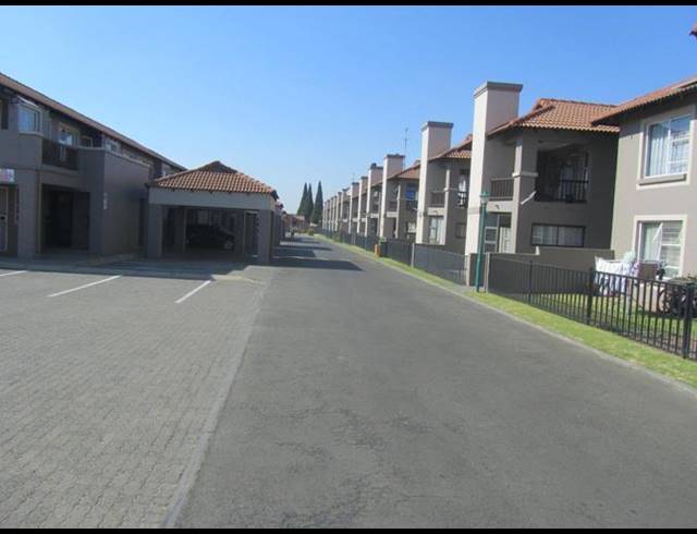 2 BEDROOM APARTMENT FOR SALE IN VAN DYK PARK